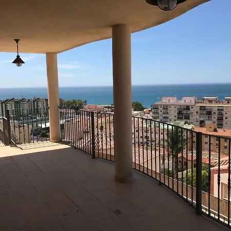 In Seafront בית אירוח *